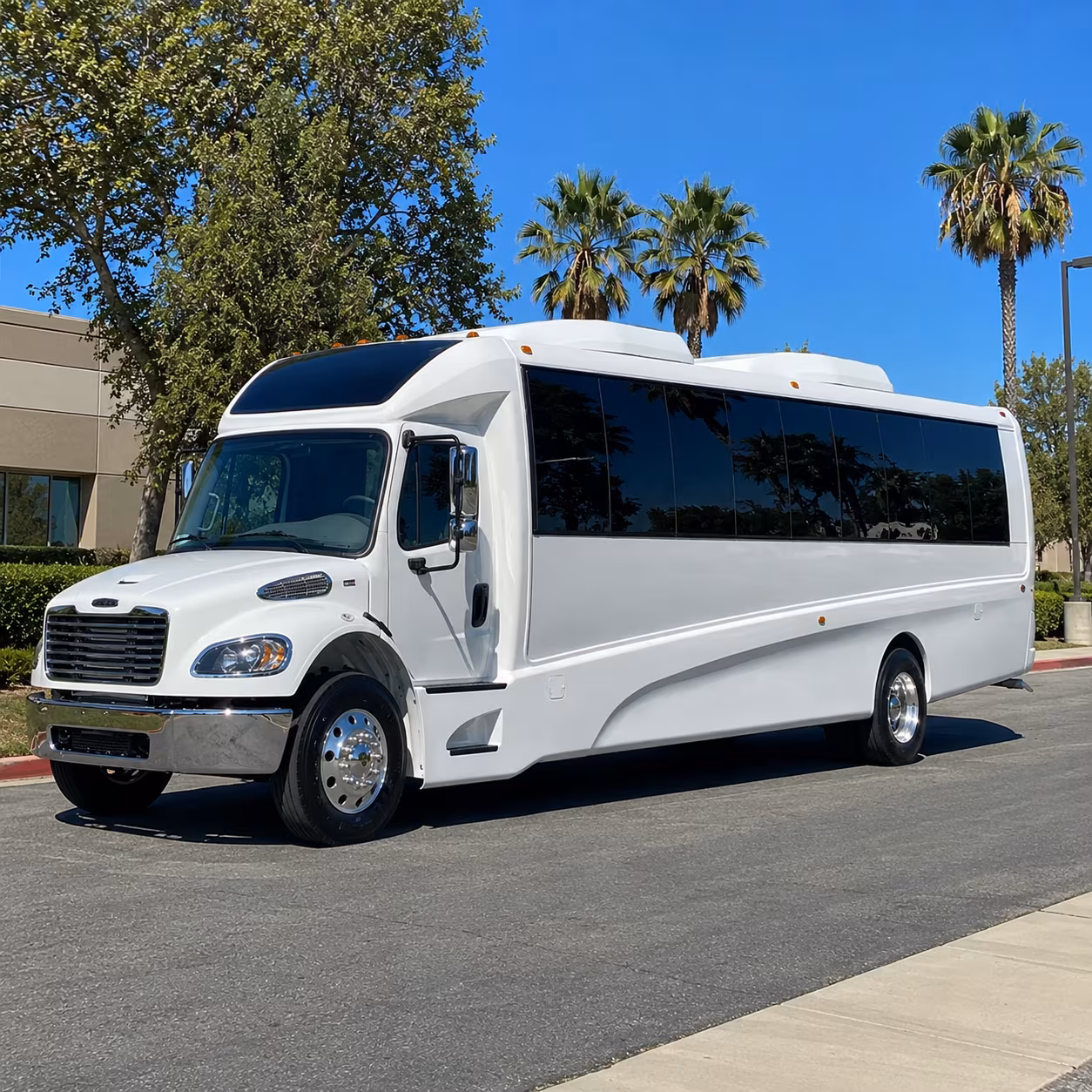 castle rock 28 passenger minibus